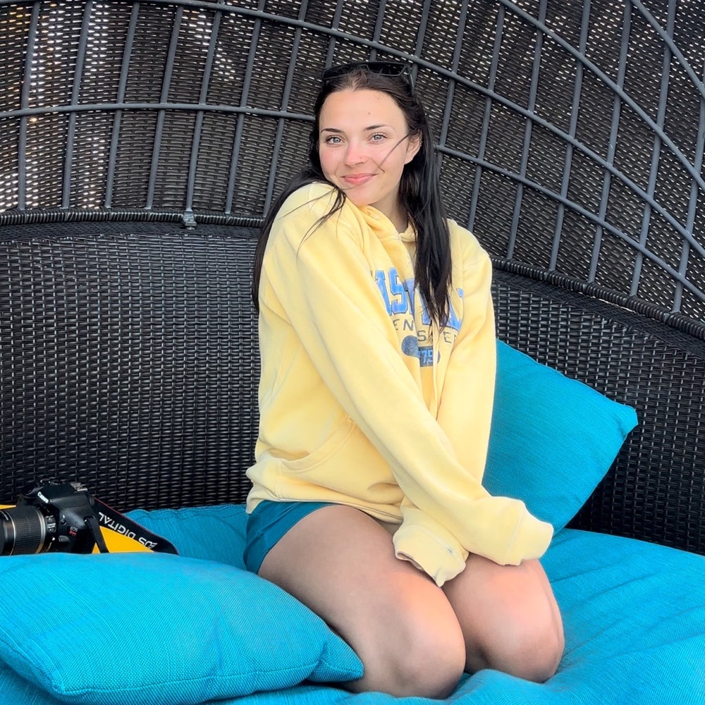 Meet your Posher, Alissa